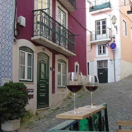 Cosy. 3 Guests Lissabon